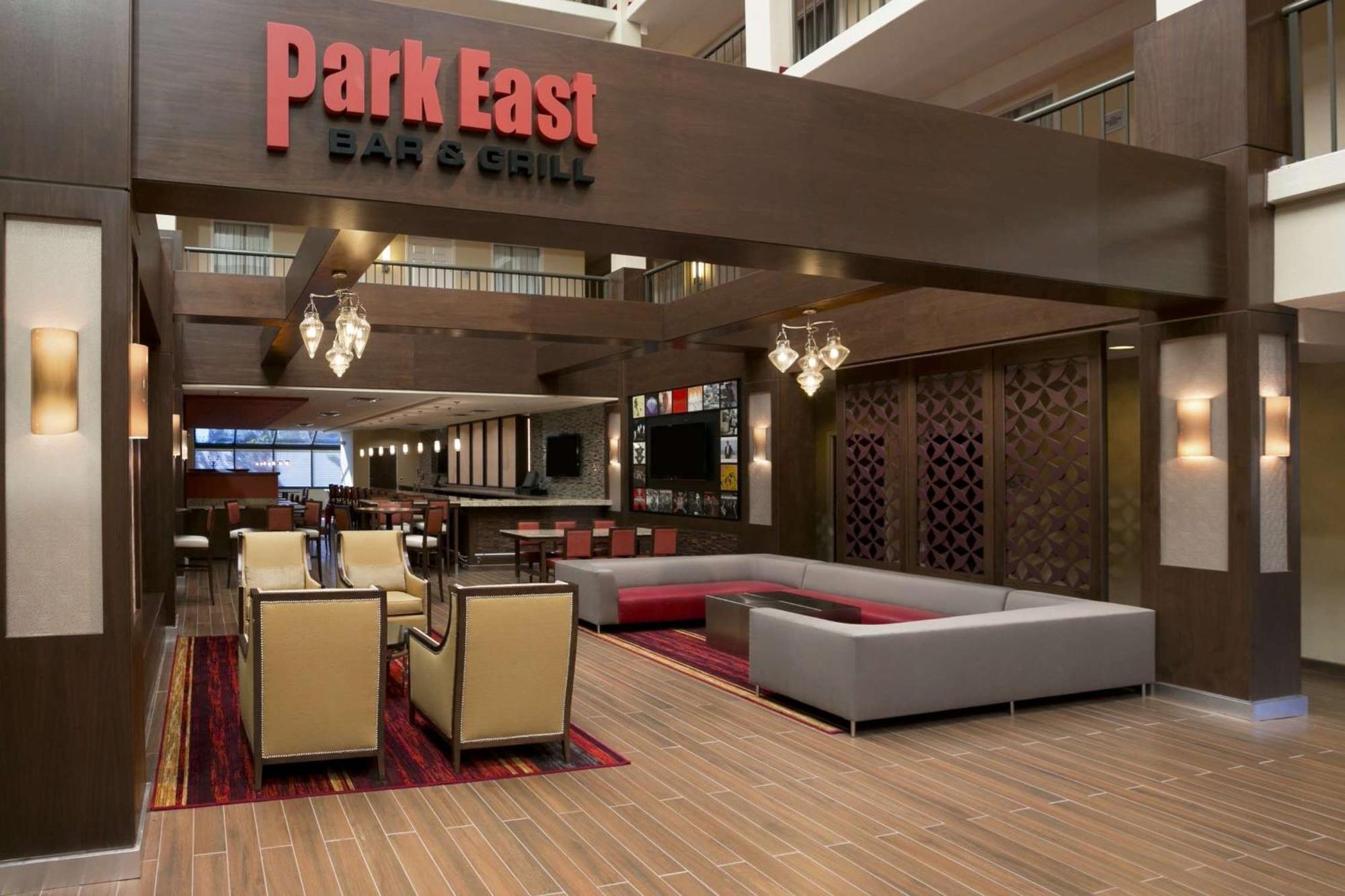 Embassy Suites Cleveland - Бичвуд Экстерьер фото
